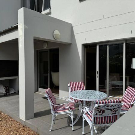 Luxury Townhouse In Stellenbosch Central Bagian luar foto